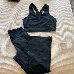 QUINCE FOREST GREEN WORKOUT SET
